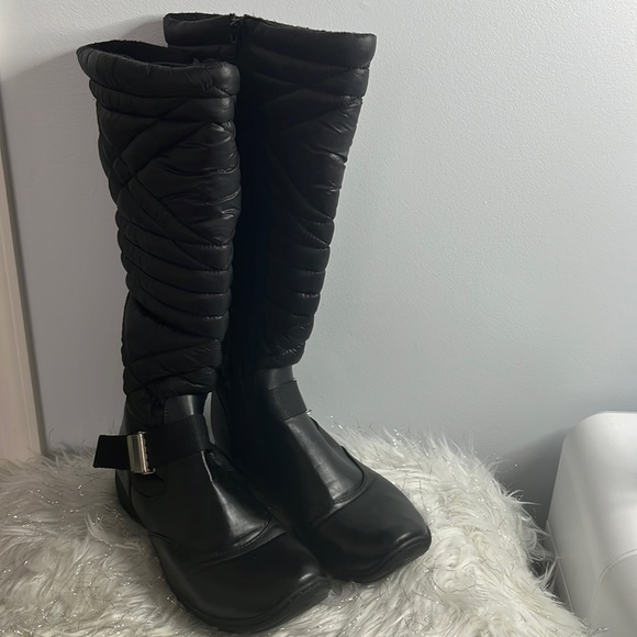 Naturalizer Shoes - Naturalized N5 Comfort  Wide Shaft boot size 10  color black